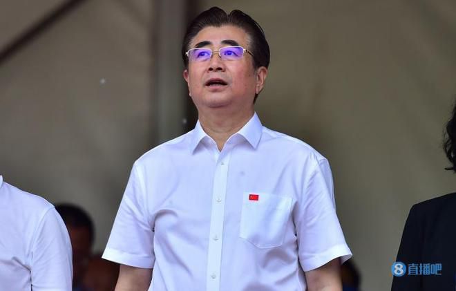 亚洲穿丝袜摆弄女尸av